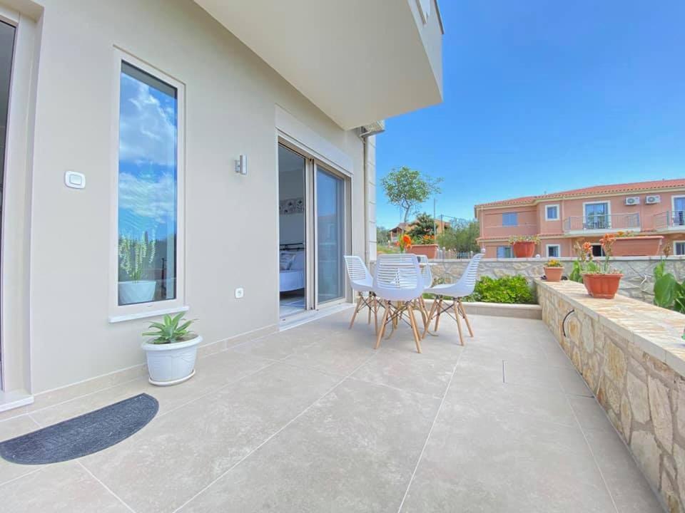 Ferienwohnung Grey Luxury House Ypsos Exterior foto