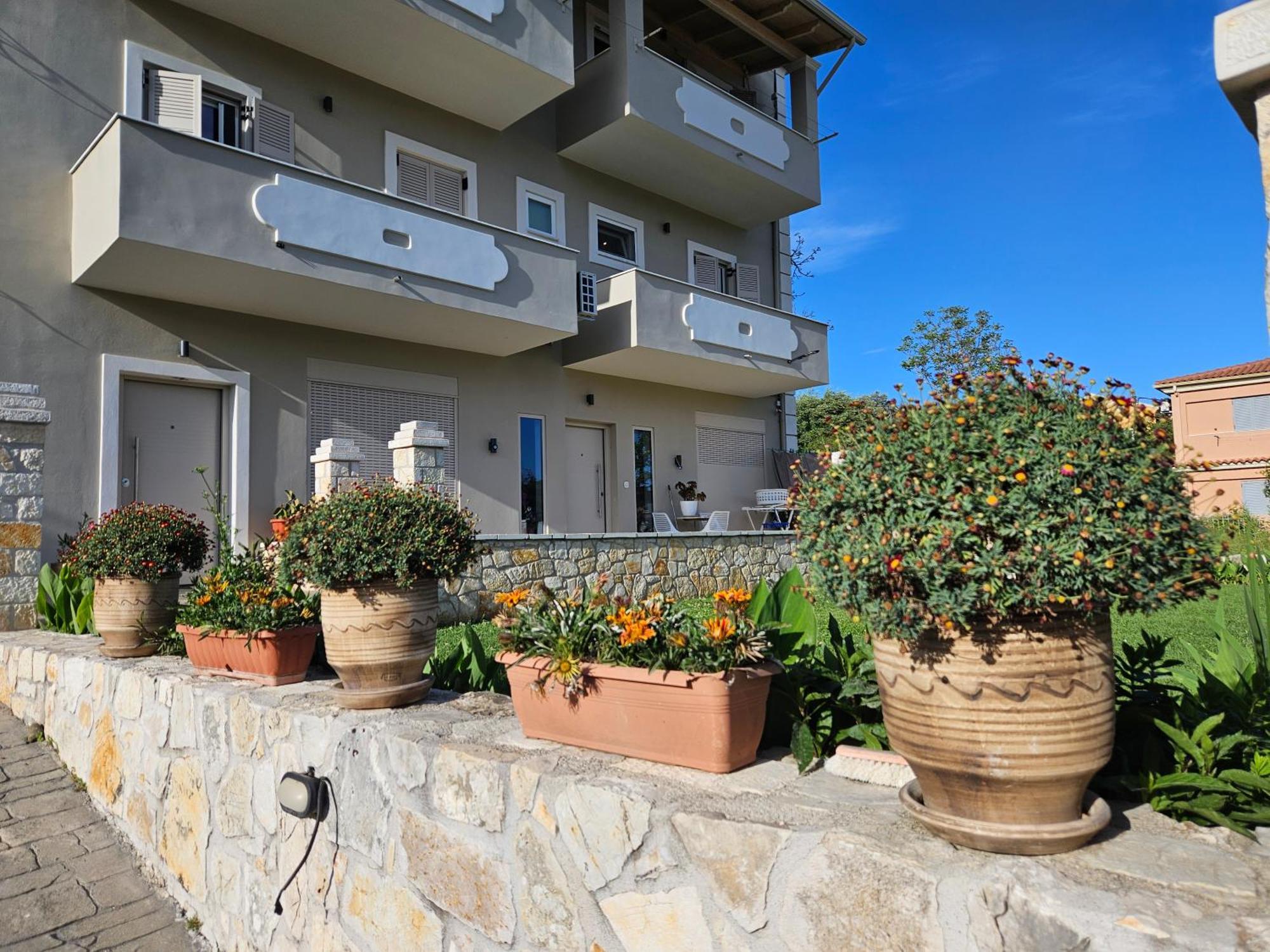 Ferienwohnung Grey Luxury House Ypsos Exterior foto